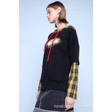 CONTRASTING CHECKED WITH POUCH POCKET HOODIE